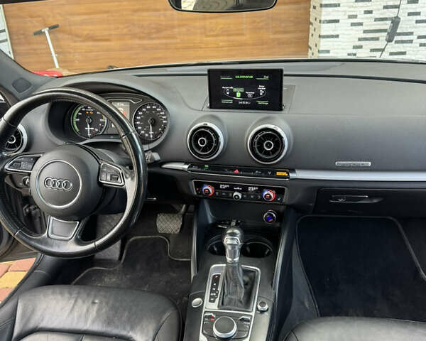 Сірий Ауді A3 Sportback, об'ємом двигуна 1.4 л та пробігом 170 тис. км за 12900 $, фото 24 на Automoto.ua