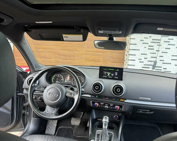 Сірий Ауді A3 Sportback, об'ємом двигуна 1.4 л та пробігом 170 тис. км за 12900 $, фото 30 на Automoto.ua