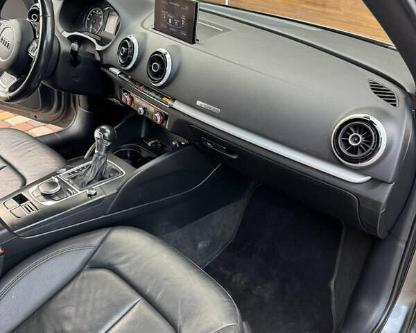 Сірий Ауді A3 Sportback, об'ємом двигуна 1.4 л та пробігом 170 тис. км за 12900 $, фото 23 на Automoto.ua
