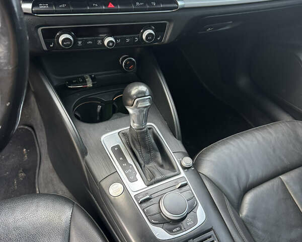 Сірий Ауді A3 Sportback, об'ємом двигуна 1.4 л та пробігом 170 тис. км за 12900 $, фото 33 на Automoto.ua