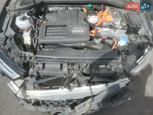 Серый Ауди A3 Sportback, объемом двигателя 1.4 л и пробегом 106 тыс. км за 2800 $, фото 10 на Automoto.ua