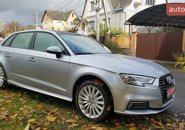 Серый Ауди A3 Sportback, объемом двигателя 0 л и пробегом 97 тыс. км за 17300 $, фото 4 на Automoto.ua