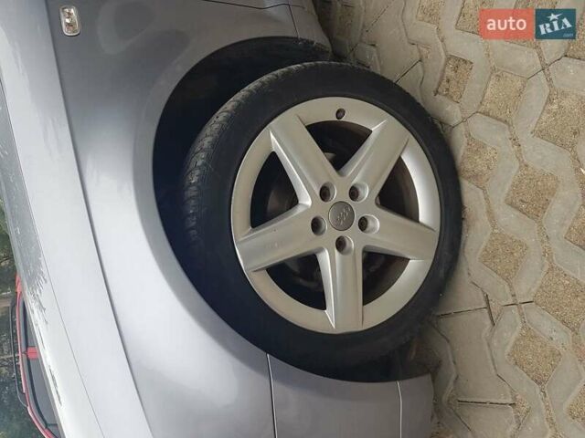 Серый Ауди A3 Sportback, объемом двигателя 1.6 л и пробегом 267 тыс. км за 5200 $, фото 3 на Automoto.ua