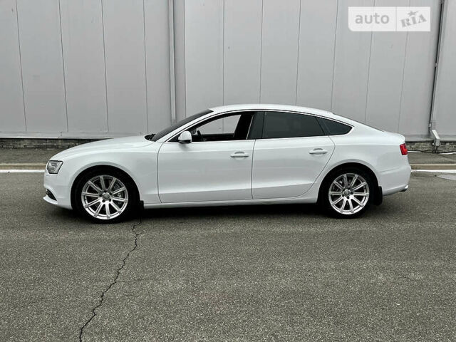 Белый Ауди A5 Sportback, объемом двигателя 2 л и пробегом 102 тыс. км за 22000 $, фото 16 на Automoto.ua