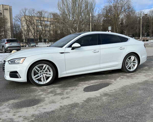 Белый Ауди A5 Sportback, объемом двигателя 2 л и пробегом 48 тыс. км за 37500 $, фото 2 на Automoto.ua