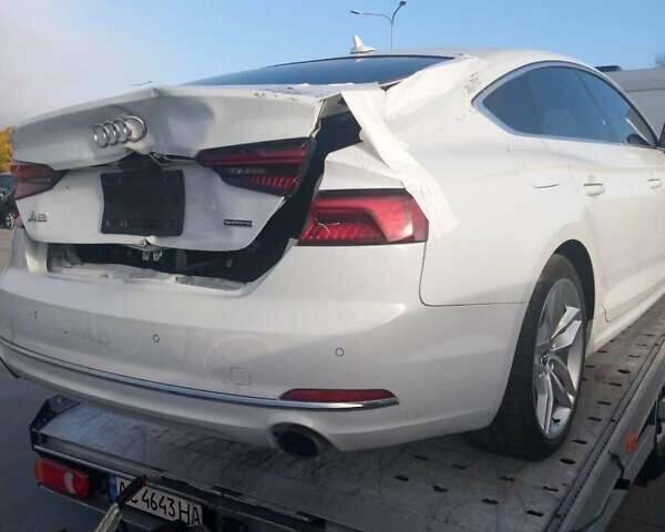 Белый Ауди A5 Sportback, объемом двигателя 2 л и пробегом 48 тыс. км за 37500 $, фото 12 на Automoto.ua