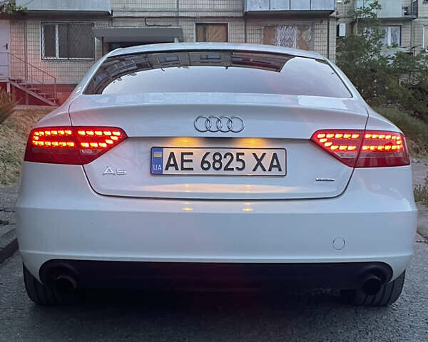 Білий Ауді A5 Sportback, об'ємом двигуна 2 л та пробігом 172 тис. км за 14100 $, фото 1 на Automoto.ua