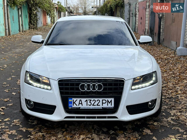 Белый Ауди A5 Sportback, объемом двигателя 2 л и пробегом 194 тыс. км за 9900 $, фото 1 на Automoto.ua