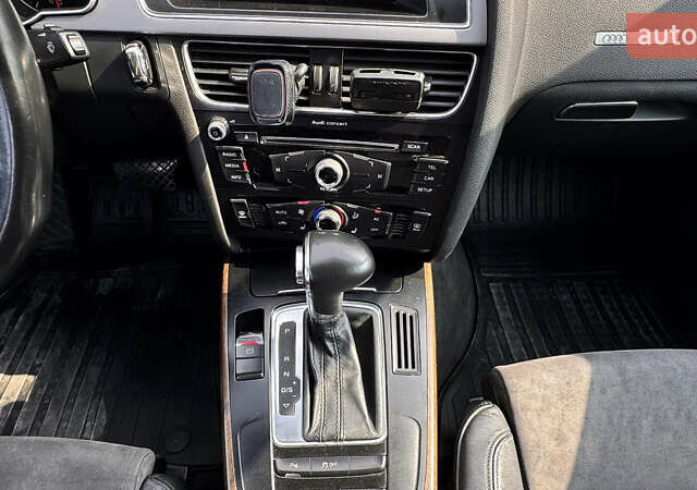 Ауді A5 Sportback 2012 у Києві на Automoto.ua Білий Ауді A5 Sportback, об'ємом двигуна 1.8 л та пробігом 248 тис. км за 12800 $, фото 12 на Automoto.ua