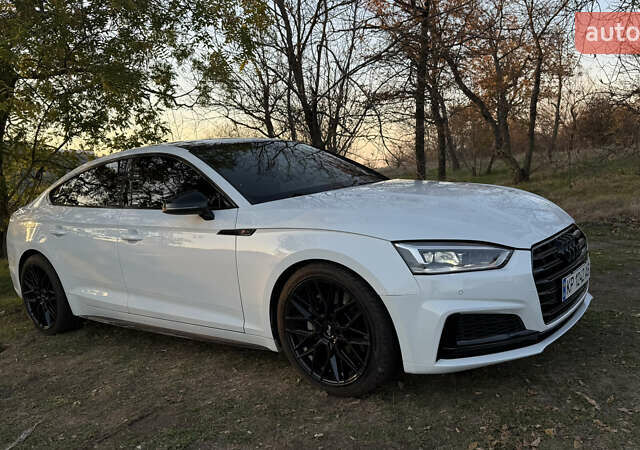 Белый Ауди A5 Sportback, объемом двигателя 2 л и пробегом 133 тыс. км за 25500 $, фото 3 на Automoto.ua