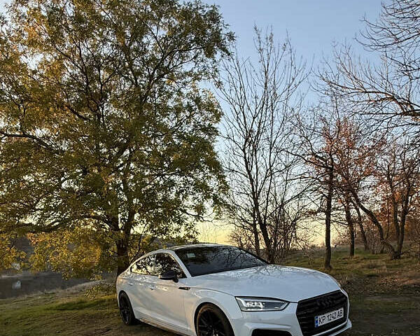 Белый Ауди A5 Sportback, объемом двигателя 2 л и пробегом 133 тыс. км за 25500 $, фото 4 на Automoto.ua
