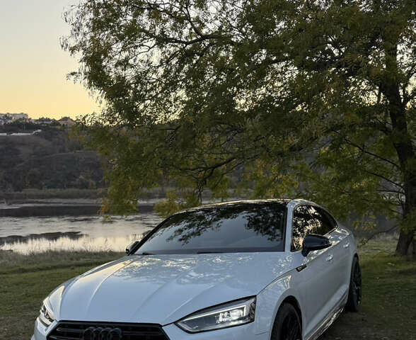 Белый Ауди A5 Sportback, объемом двигателя 2 л и пробегом 133 тыс. км за 25500 $, фото 10 на Automoto.ua