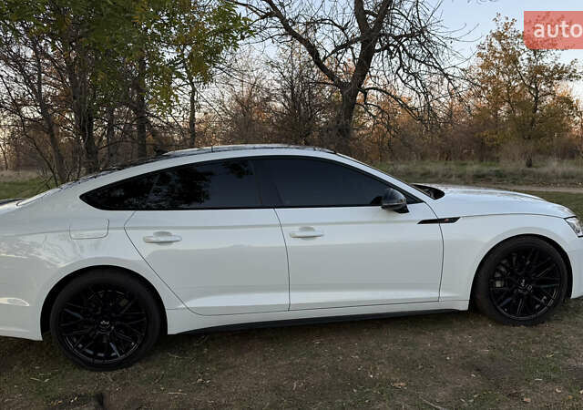 Белый Ауди A5 Sportback, объемом двигателя 2 л и пробегом 133 тыс. км за 25500 $, фото 12 на Automoto.ua