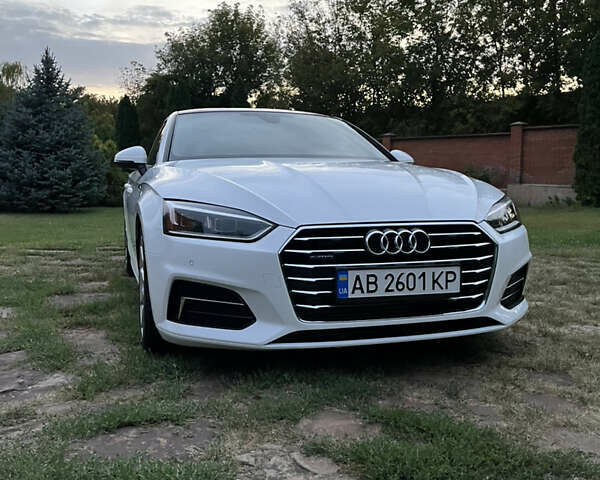 Белый Ауди A5 Sportback, объемом двигателя 2 л и пробегом 49 тыс. км за 26500 $, фото 1 на Automoto.ua