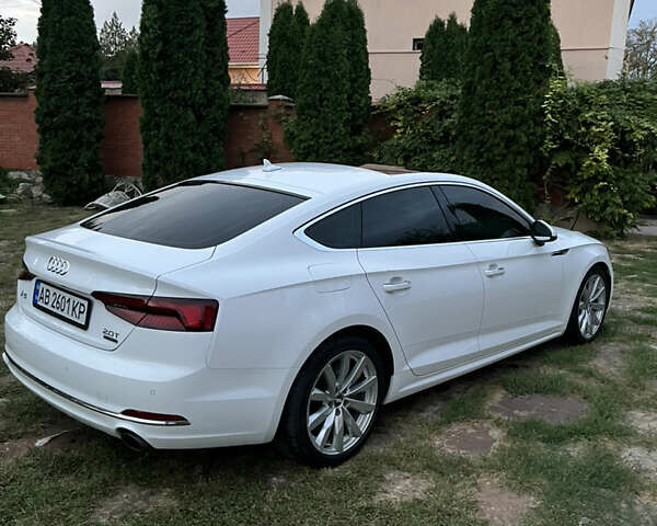 Белый Ауди A5 Sportback, объемом двигателя 2 л и пробегом 49 тыс. км за 26500 $, фото 4 на Automoto.ua