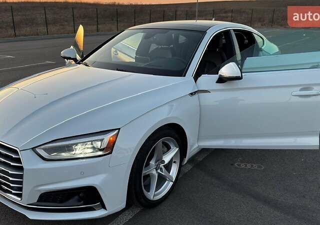 Белый Ауди A5 Sportback, объемом двигателя 2 л и пробегом 56 тыс. км за 24900 $, фото 4 на Automoto.ua