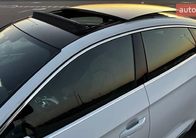 Белый Ауди A5 Sportback, объемом двигателя 2 л и пробегом 56 тыс. км за 24900 $, фото 6 на Automoto.ua