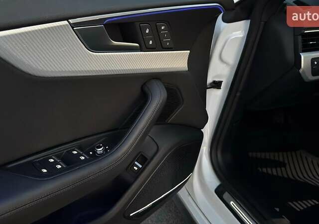 Белый Ауди A5 Sportback, объемом двигателя 2 л и пробегом 56 тыс. км за 24900 $, фото 8 на Automoto.ua