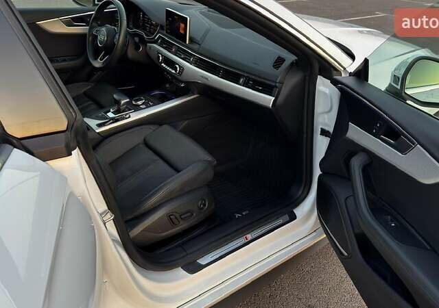 Белый Ауди A5 Sportback, объемом двигателя 2 л и пробегом 56 тыс. км за 24900 $, фото 19 на Automoto.ua