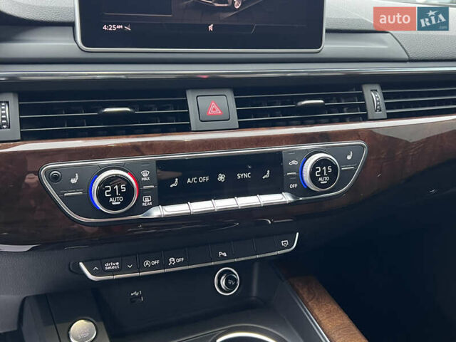 Белый Ауди A5 Sportback, объемом двигателя 2 л и пробегом 212 тыс. км за 19990 $, фото 29 на Automoto.ua