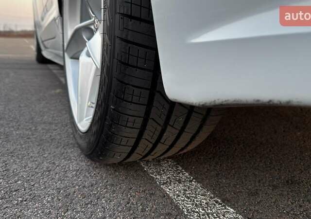 Белый Ауди A5 Sportback, объемом двигателя 2 л и пробегом 56 тыс. км за 24900 $, фото 13 на Automoto.ua