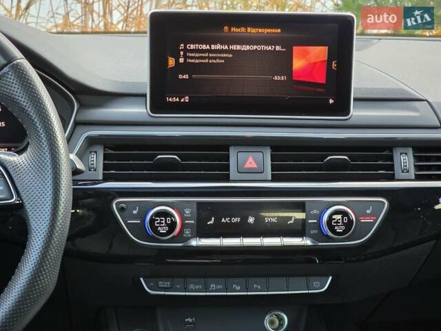 Белый Ауди A5 Sportback, объемом двигателя 2 л и пробегом 45 тыс. км за 25500 $, фото 62 на Automoto.ua