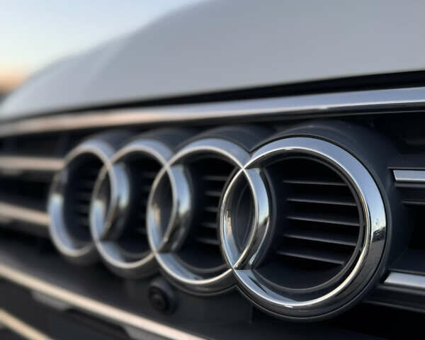 Белый Ауди A5 Sportback, объемом двигателя 2 л и пробегом 61 тыс. км за 28000 $, фото 9 на Automoto.ua