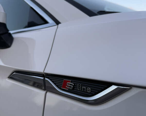 Белый Ауди A5 Sportback, объемом двигателя 2 л и пробегом 61 тыс. км за 28000 $, фото 8 на Automoto.ua