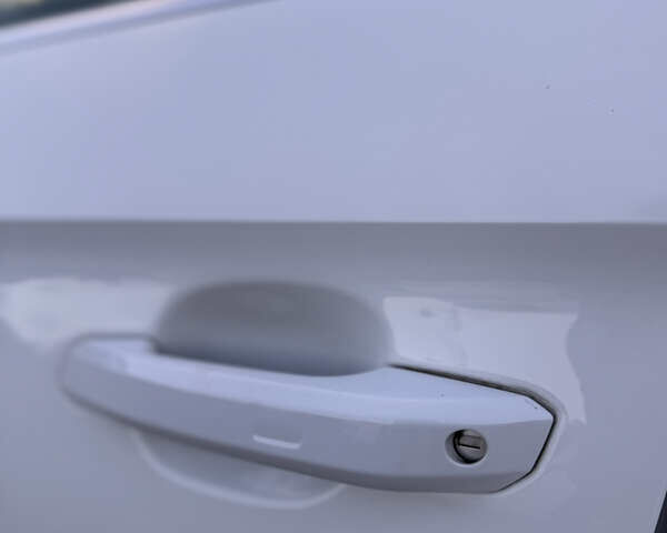 Белый Ауди A5 Sportback, объемом двигателя 2 л и пробегом 61 тыс. км за 28000 $, фото 12 на Automoto.ua