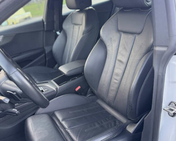 Белый Ауди A5 Sportback, объемом двигателя 2 л и пробегом 61 тыс. км за 28000 $, фото 13 на Automoto.ua