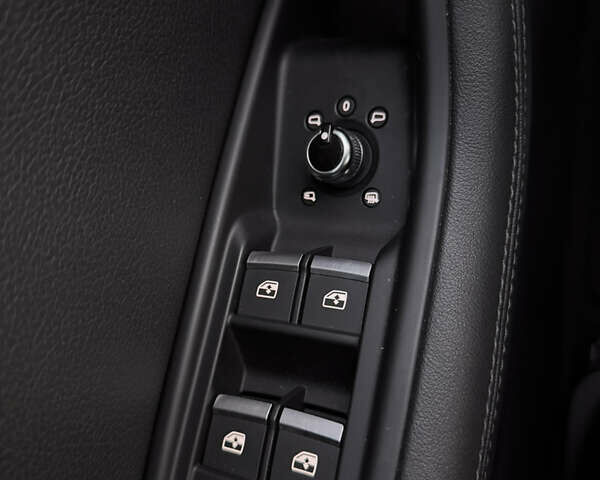 Белый Ауди A5 Sportback, объемом двигателя 2 л и пробегом 61 тыс. км за 28000 $, фото 19 на Automoto.ua