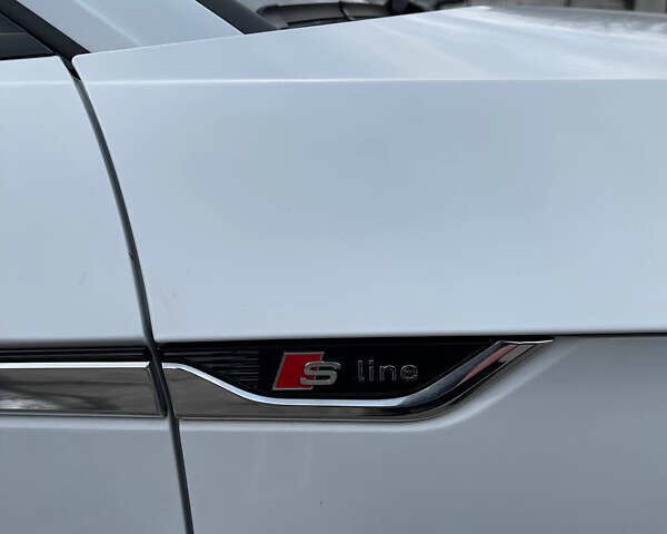 Белый Ауди A5 Sportback, объемом двигателя 1.98 л и пробегом 60 тыс. км за 29500 $, фото 4 на Automoto.ua