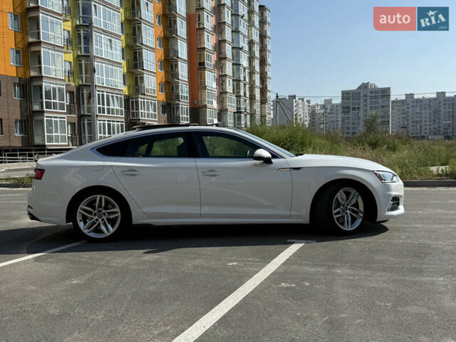 Белый Ауди A5 Sportback, объемом двигателя 2 л и пробегом 113 тыс. км за 29000 $, фото 4 на Automoto.ua