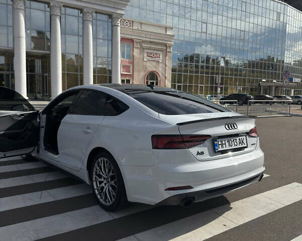 Белый Ауди A5 Sportback, объемом двигателя 2 л и пробегом 122 тыс. км за 32000 $, фото 21 на Automoto.ua