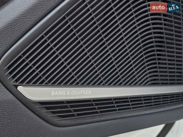 Белый Ауди A5 Sportback, объемом двигателя 2 л и пробегом 45 тыс. км за 25500 $, фото 56 на Automoto.ua