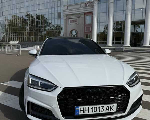 Белый Ауди A5 Sportback, объемом двигателя 2 л и пробегом 122 тыс. км за 32000 $, фото 3 на Automoto.ua