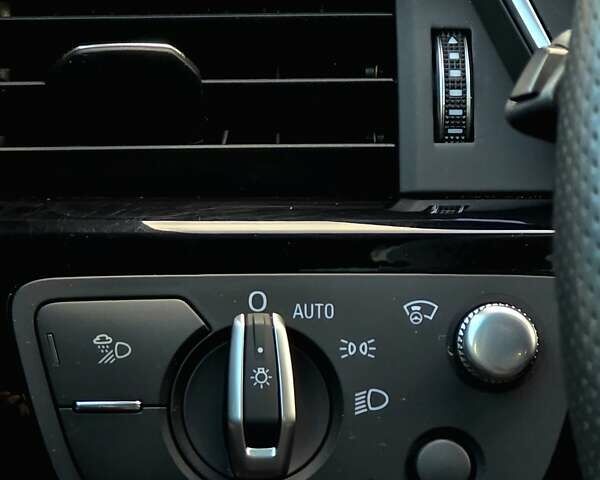 Белый Ауди A5 Sportback, объемом двигателя 2 л и пробегом 45 тыс. км за 25500 $, фото 60 на Automoto.ua