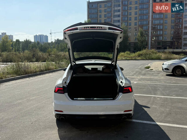 Белый Ауди A5 Sportback, объемом двигателя 2 л и пробегом 113 тыс. км за 29000 $, фото 19 на Automoto.ua