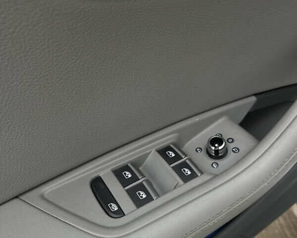 Белый Ауди A5 Sportback, объемом двигателя 2 л и пробегом 137 тыс. км за 21000 $, фото 15 на Automoto.ua