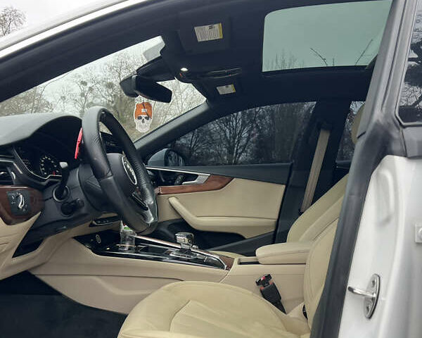 Белый Ауди A5 Sportback, объемом двигателя 1.98 л и пробегом 137 тыс. км за 23350 $, фото 22 на Automoto.ua