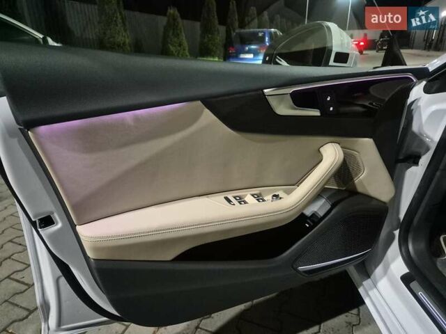 Белый Ауди A5 Sportback, объемом двигателя 2 л и пробегом 19 тыс. км за 37000 $, фото 12 на Automoto.ua