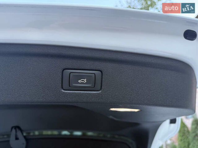 Белый Ауди A5 Sportback, объемом двигателя 2 л и пробегом 118 тыс. км за 26500 $, фото 24 на Automoto.ua