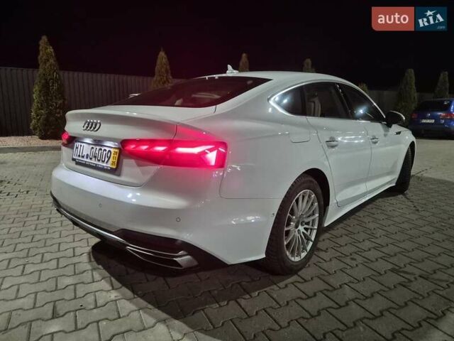 Белый Ауди A5 Sportback, объемом двигателя 2 л и пробегом 19 тыс. км за 37000 $, фото 2 на Automoto.ua