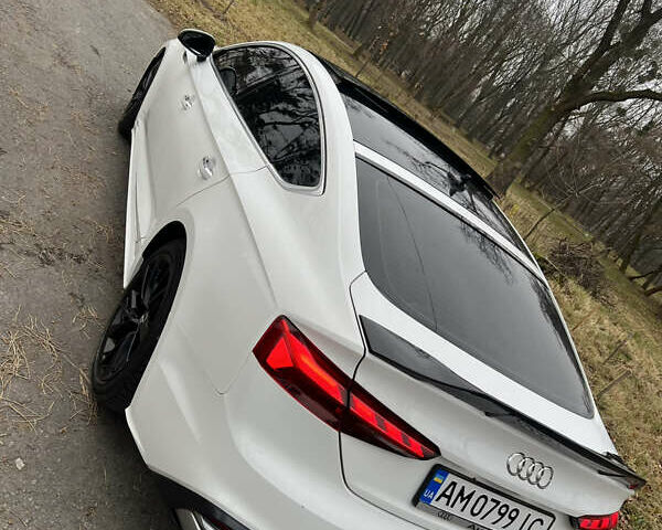 Белый Ауди A5 Sportback, объемом двигателя 1.98 л и пробегом 137 тыс. км за 23350 $, фото 12 на Automoto.ua