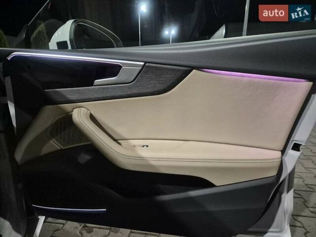 Белый Ауди A5 Sportback, объемом двигателя 2 л и пробегом 19 тыс. км за 37000 $, фото 39 на Automoto.ua