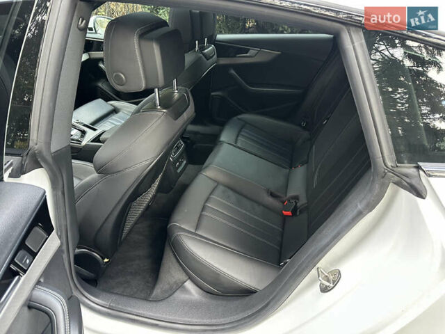 Белый Ауди A5 Sportback, объемом двигателя 2 л и пробегом 46 тыс. км за 31300 $, фото 12 на Automoto.ua