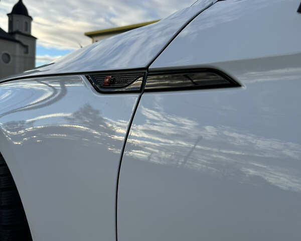 Белый Ауди A5 Sportback, объемом двигателя 2 л и пробегом 85 тыс. км за 37990 $, фото 12 на Automoto.ua