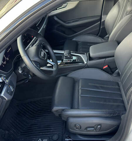 Белый Ауди A5 Sportback, объемом двигателя 2 л и пробегом 85 тыс. км за 37990 $, фото 17 на Automoto.ua