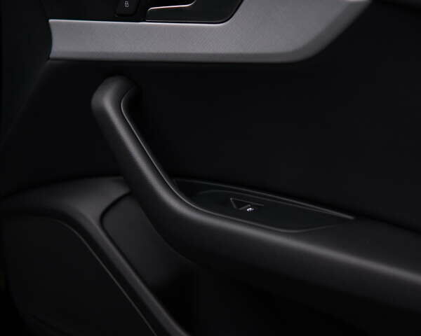 Черный Ауди A5 Sportback, объемом двигателя 1.98 л и пробегом 122 тыс. км за 28000 $, фото 30 на Automoto.ua