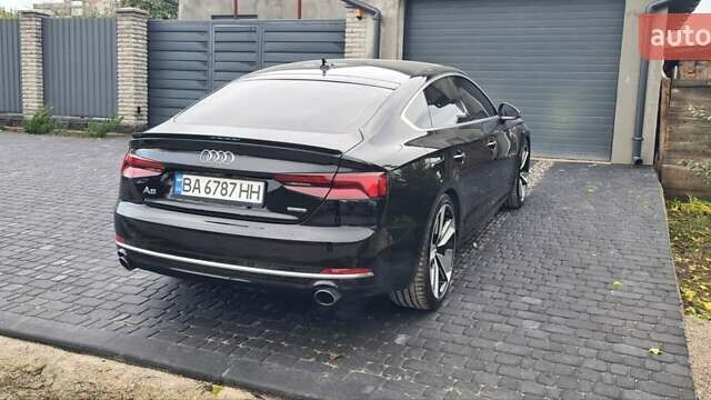 Черный Ауди A5 Sportback, объемом двигателя 2 л и пробегом 160 тыс. км за 21999 $, фото 1 на Automoto.ua